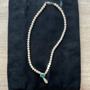 Great condition 16 Inch Pearl drop necklace